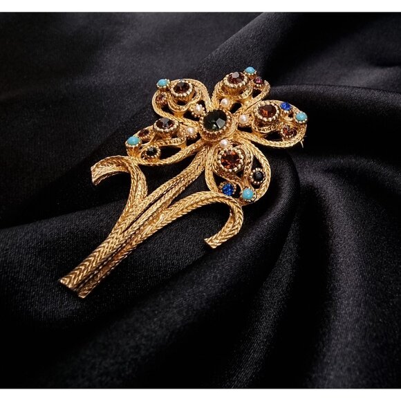 Vintage 1950s-1960s Sphinx Gold Tone Flower Brooch - Picture 3 of 5